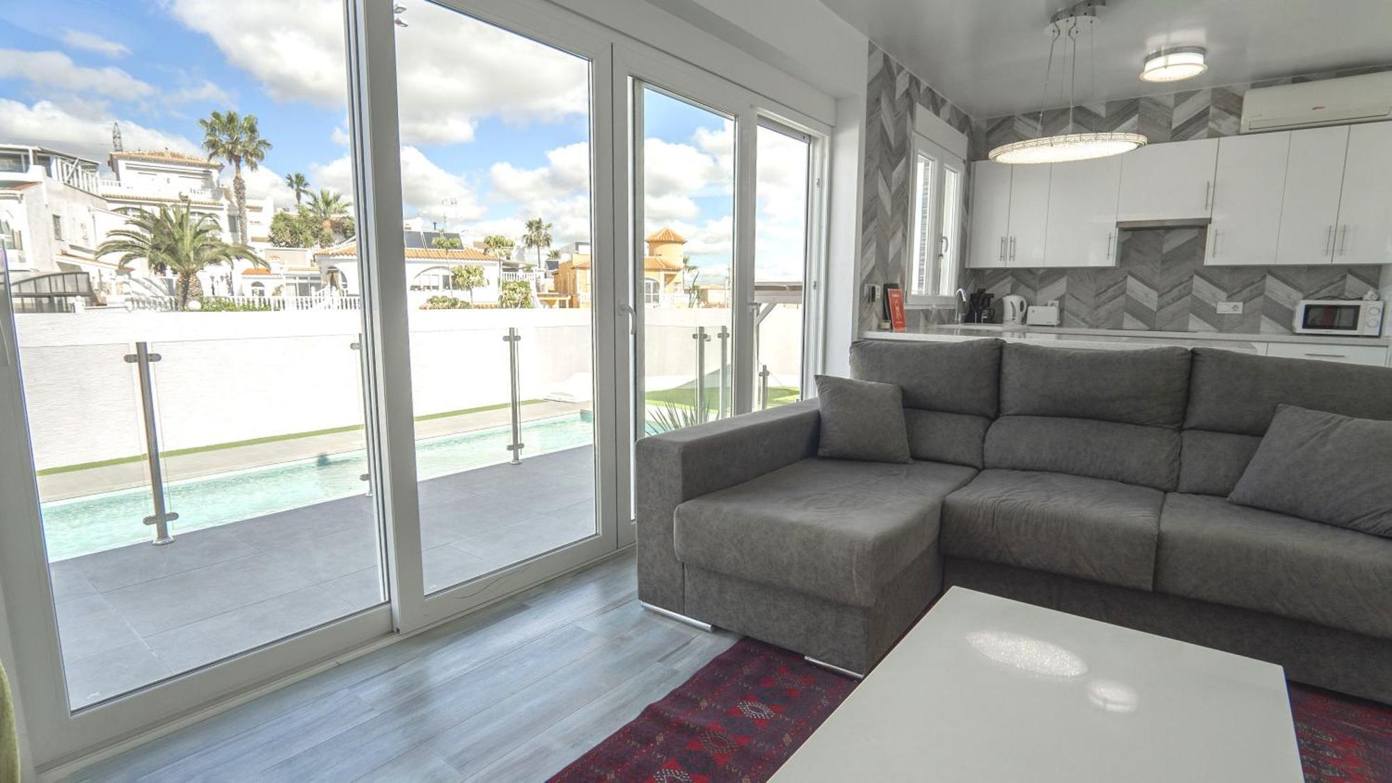 Modern Detached 4 Bed 3 Bath Villa With Private Pool Close To All Amenities فيلا مارتن المظهر الخارجي الصورة