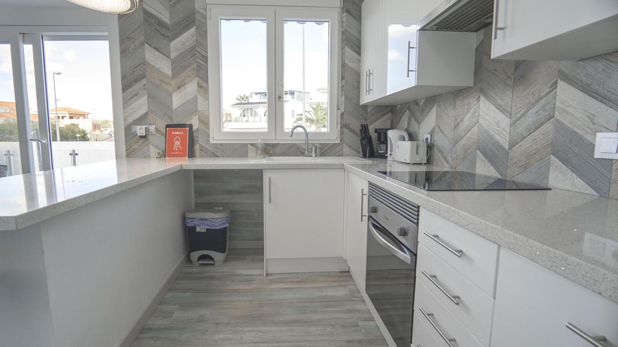 Modern Detached 4 Bed 3 Bath Villa With Private Pool Close To All Amenities فيلا مارتن المظهر الخارجي الصورة
